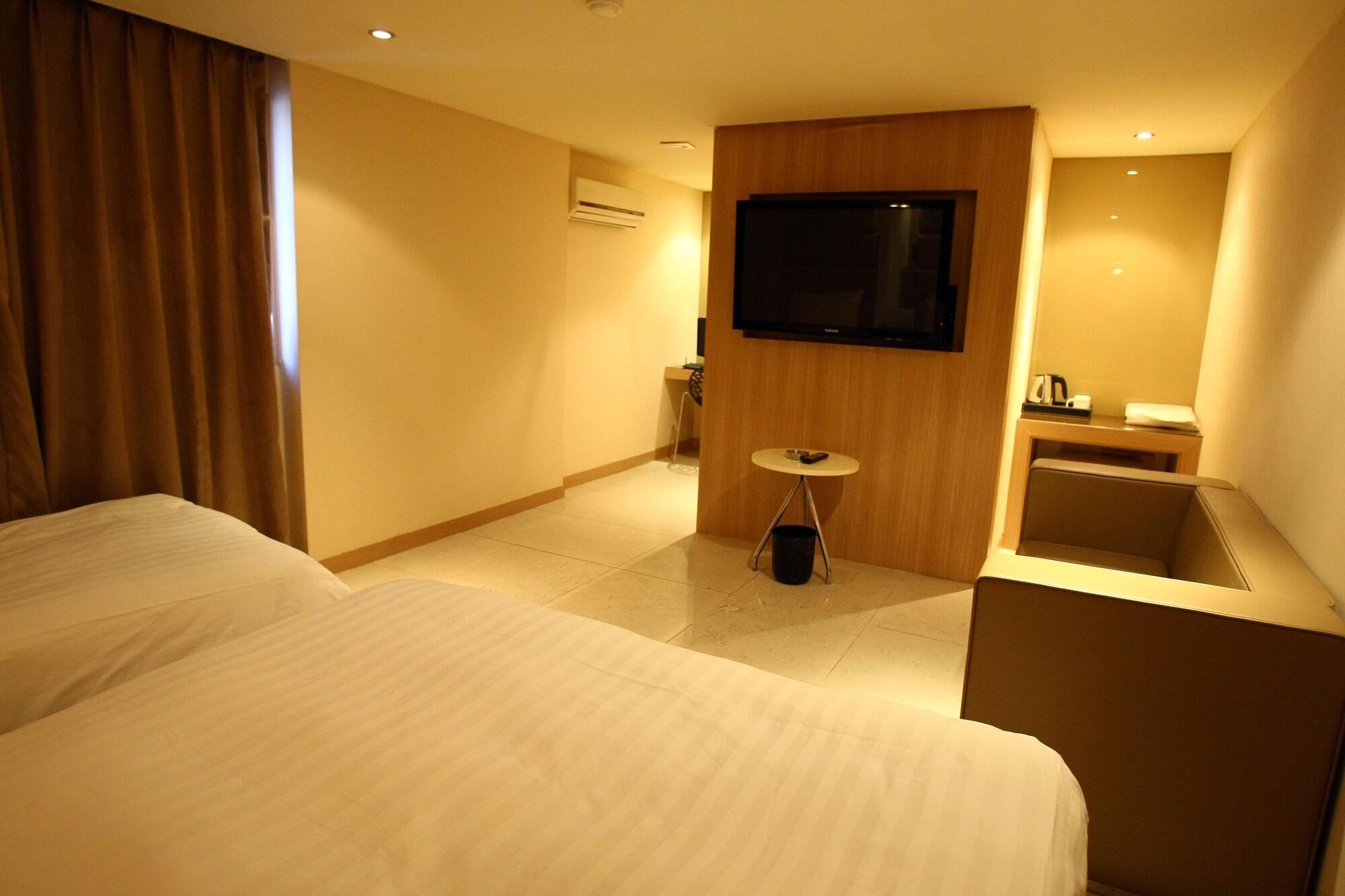 The California Hotel Seoul Seocho Exterior photo